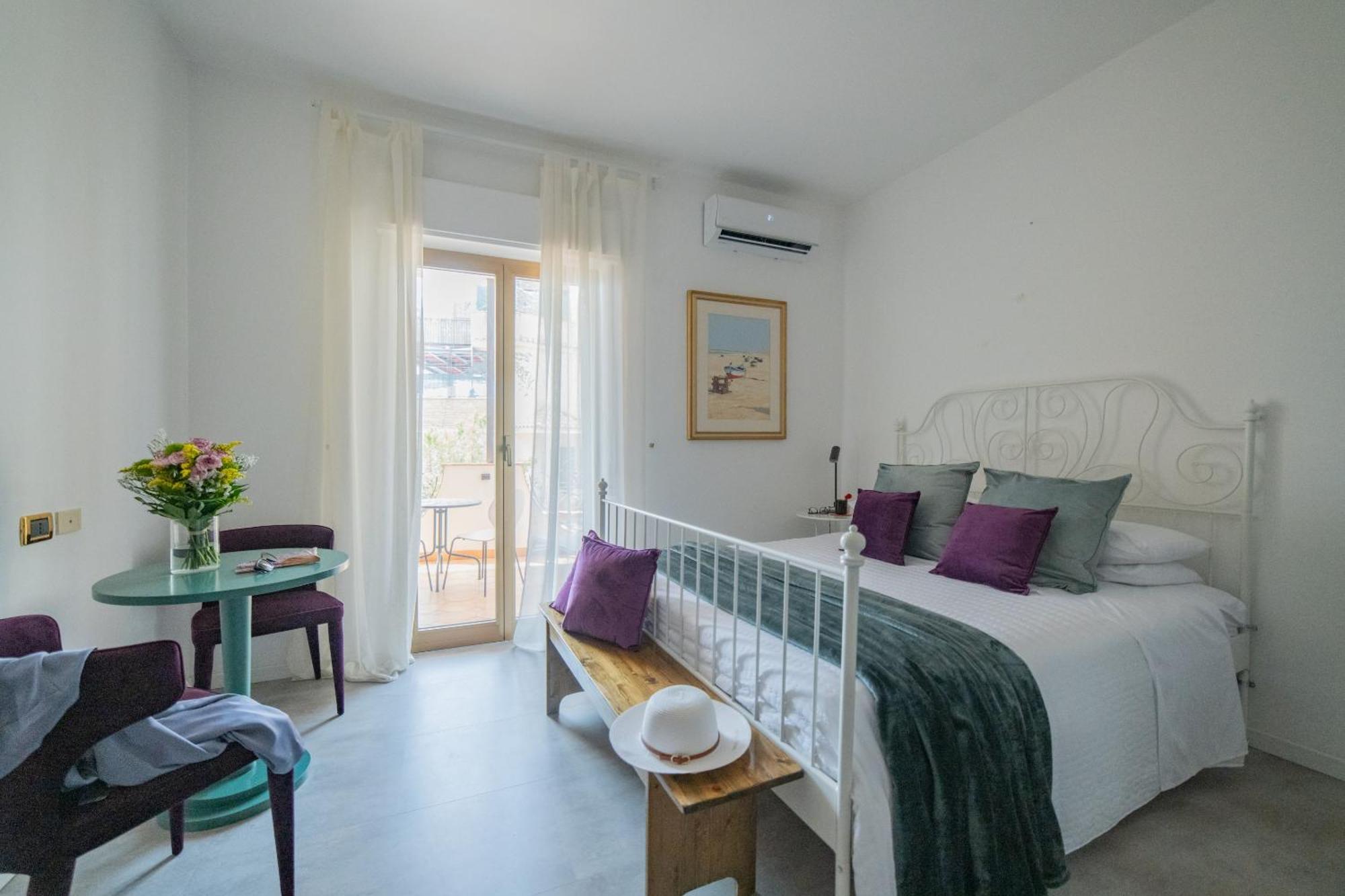 タオルミーナ Casa Pertosa Bed & Breakfast 部屋 写真