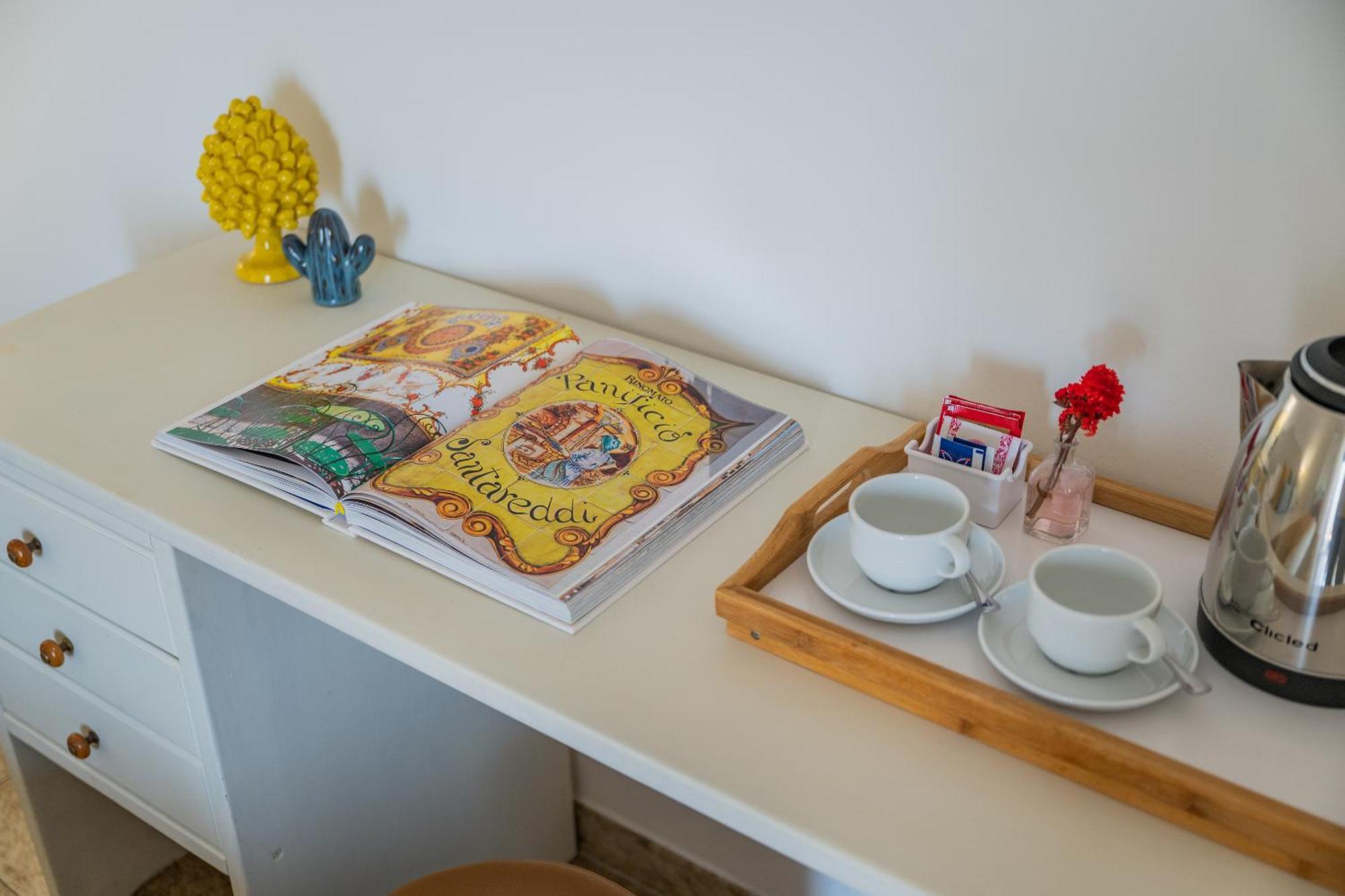 タオルミーナ Casa Pertosa Bed & Breakfast エクステリア 写真