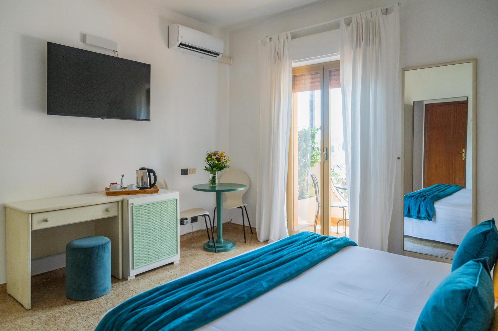 タオルミーナ Casa Pertosa Bed & Breakfast エクステリア 写真